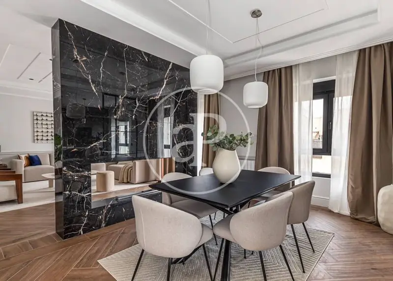 Apartamento 194m² en Almagro Madrid  3 Habitaciones  Totalmente Reformado