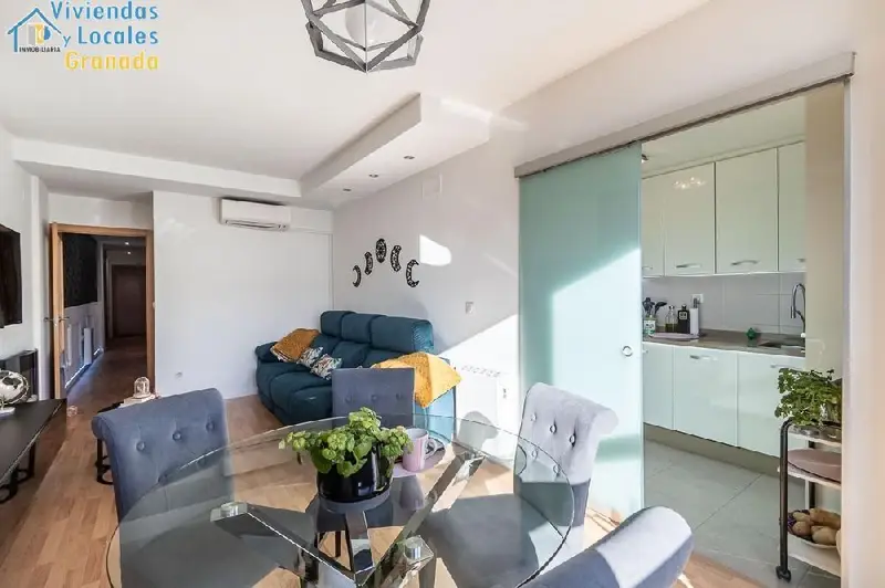 Venta Piso Reformado Armilla Cerca Metro Colegios