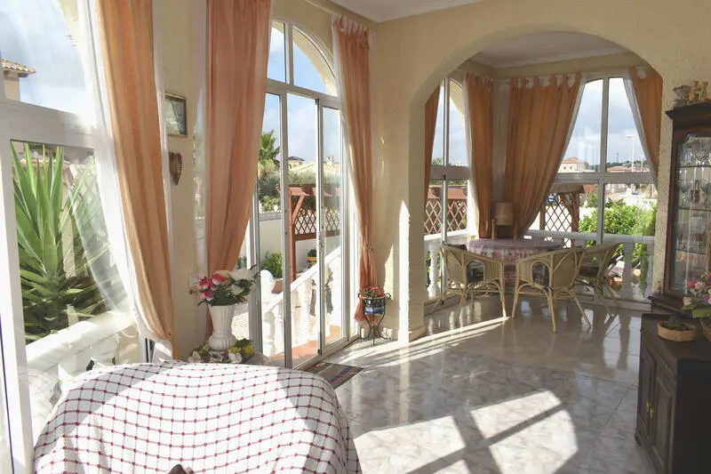 Villa en Villamartin con Vistas al Mar Piscina y Anexo