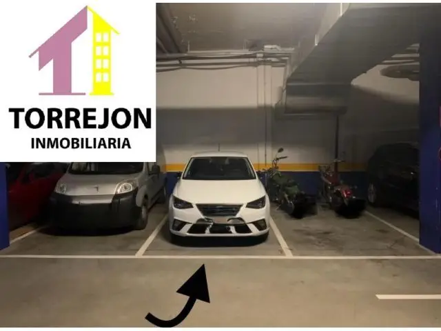 Amplia Plaza Garaje Avenida Isabela La Braganza Villalbilla