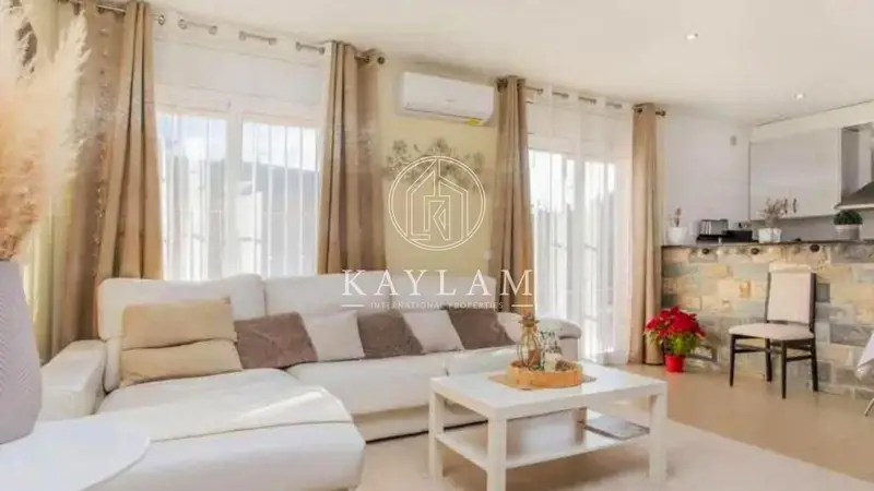 Chalet en Lloret de Mar con Piscina y Vistas Panorámicas