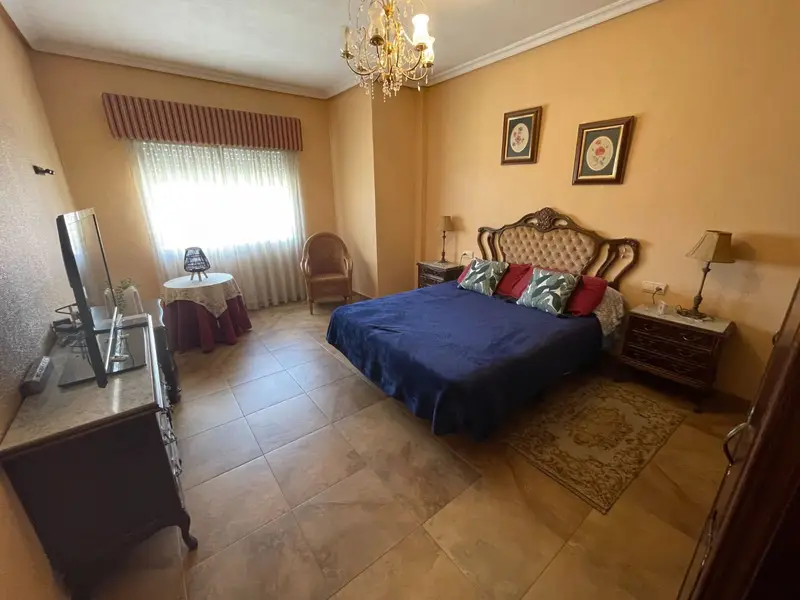 Chalet Adosado en San Miguel de Salinas con Solarium
