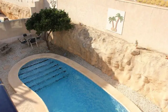 Villa 5 Dormitorios La Zenia - Reformada con Piscina Privada