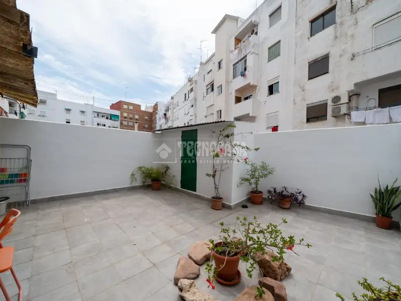 Piso en Venta Nou Moles Valencia 4 Dormitorios 2 Baños Terrazas
