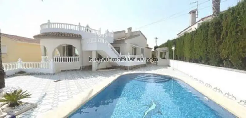 Villa en Venta Quesada 3 Dormitorios Piscina Privada