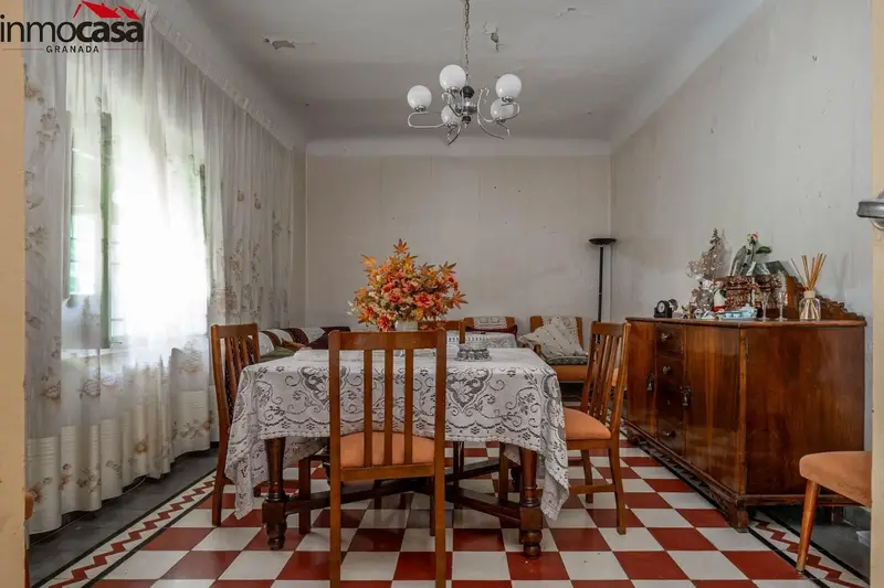 Pareado 280m² La Zubia Gran oportunidad inversionistas