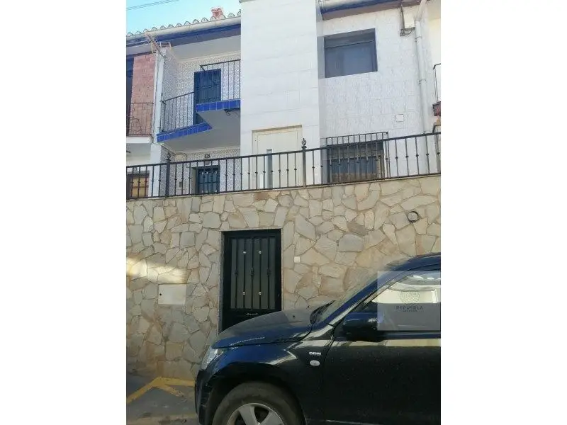 Venta Casa con Terraza en Guadix