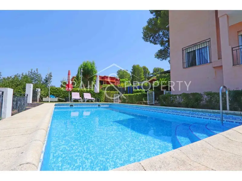 Chalet en Venta Turis Valencia 330m2 Piscina Jardin