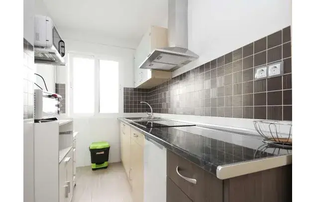 Alquiler Apartamento 4 Dormitorios 100m² Granada