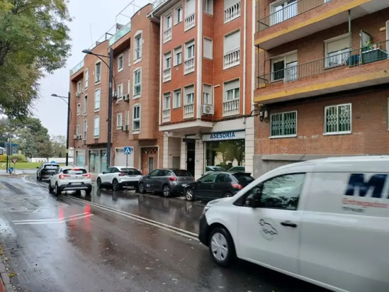 Local en Venta Getafe San Isidro 183m2 2 Aseos Fachada 8m