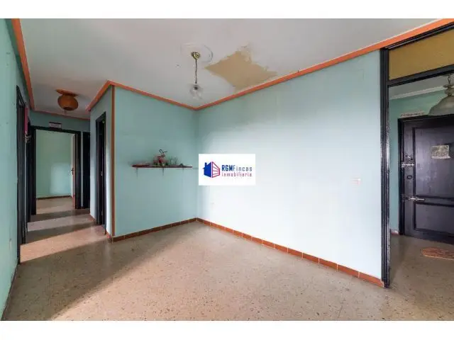 Piso en Venta para Reformar en Los Sevillanos Sevilla