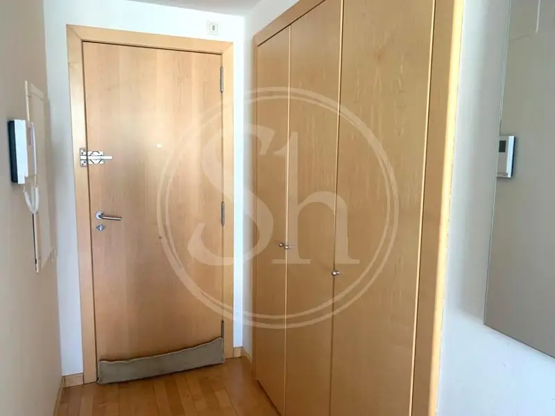 Oficina en Alquiler Eixample 85m2 Amueblado Reformado