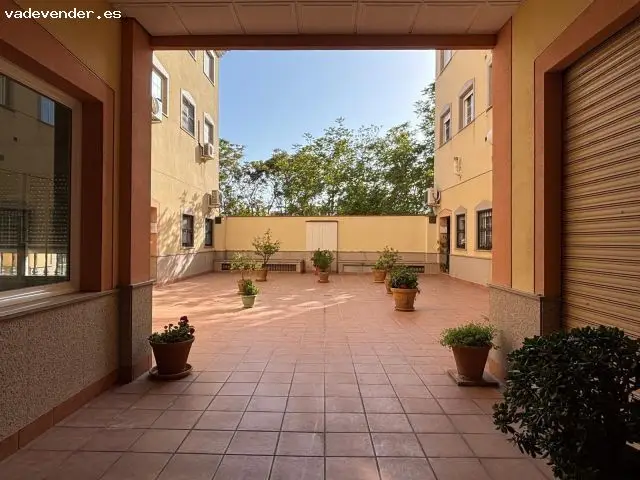 Piso en Centro de Maracena Cerca del Metro 3 Dormitorios 2 Baños