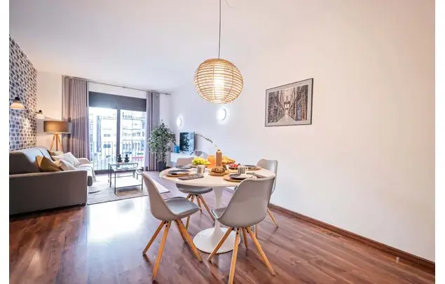 Apartamento 6 Dormitorios 65m2 Barcelona Alquiler Temporada Media