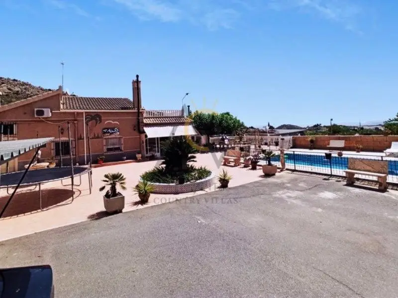 Venta Chalet 5 Dormitorios Piscina Garaje La Romana