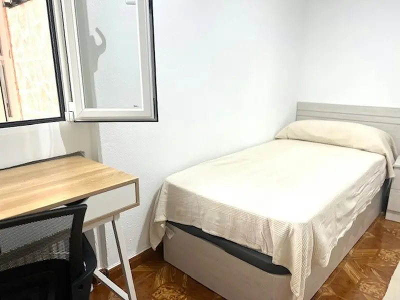 Habitacion en Fuenlabrada para persona tranquila