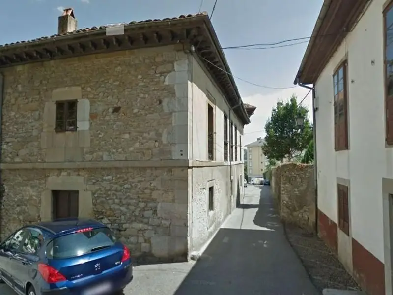 Chalet en Pravia para rehabilitar - Ideal para negocio