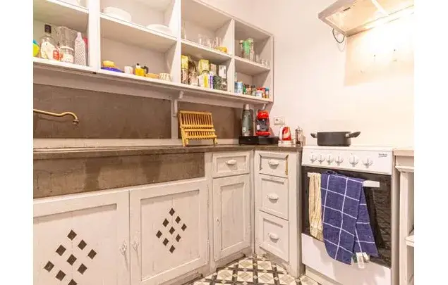 Alquiler habitaciones Barcelona piso compartido con balcón