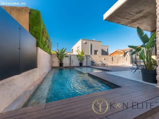 Vivienda de Lujo en Elda con Piscina y Jacuzzi