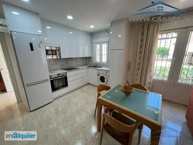 Alquiler Estudio Amueblado Almería Septiembre Junio
