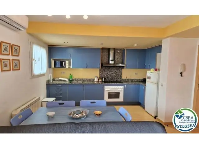Apartamento en Venta en Roses Santa Margarita Cerca del Mar