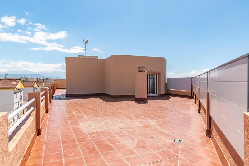 Venta Ático Luminoso en Abadia Albolote 100m2 3 Dormitorios Terraza 160m2