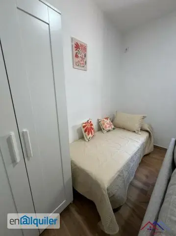 Alquiler de Estudio 0 dormitorios, 1 baños, 0 garajes, Nuevo, en Jerez de la Frontera, Cádiz