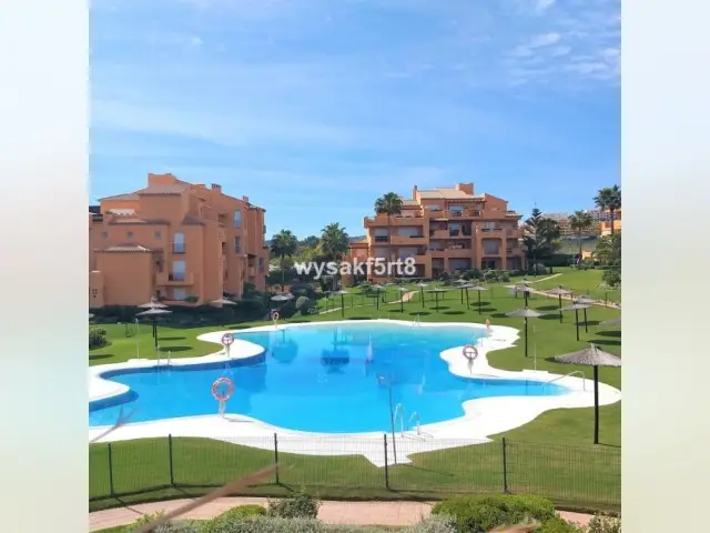 Apartamento en Primera Linea de Playa Puerto De La Duquesa 3 Dormitorios