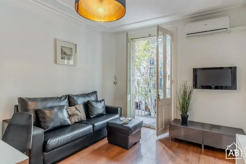 Apartamento Lujoso para 6 Personas en el Corazón de Barcelona