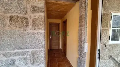 Casa de Piedra Reformada en As Regadas Beade