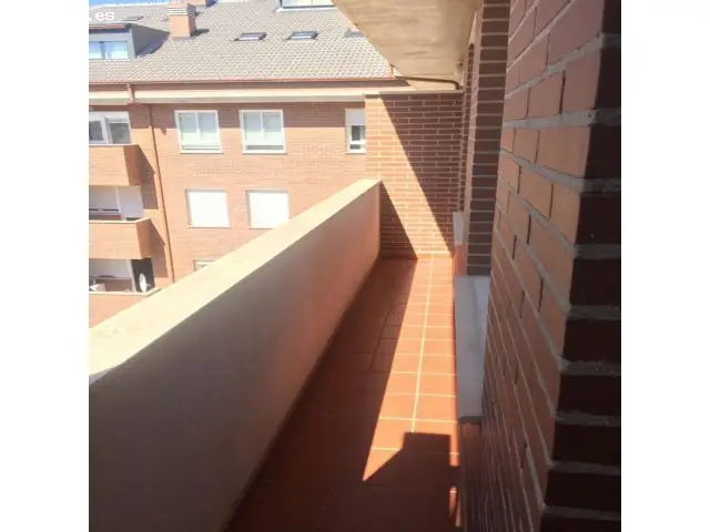 Dúplex Espacioso en Las Hervencias Cerca de Escuela de Policía
