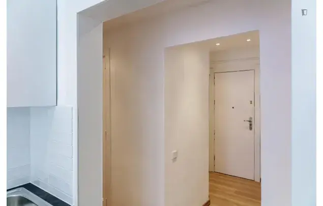 Apartamento 5 Dormitorios Barcelona San Marti