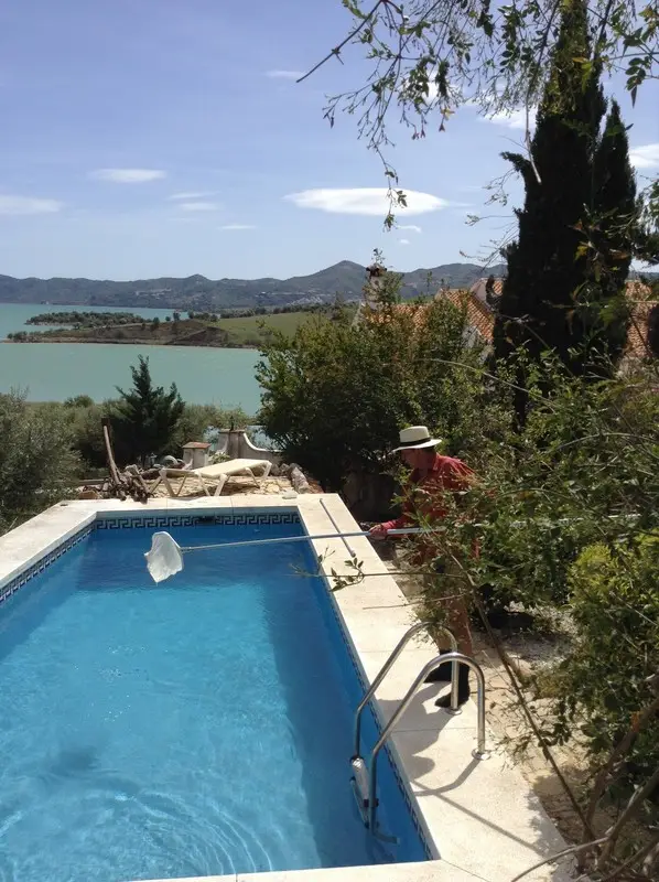 Habitacion Alquiler Malaga Espa
ña con Jardin y Piscina