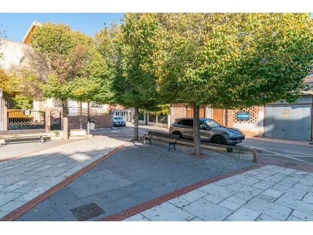 Estructura en Venta en Armilla: Construye tu Casa Ideal