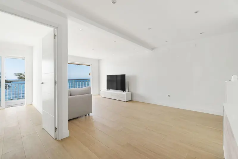 Apartamento en Playa del Cura con Vistas al Mar - 4 Dormitorios