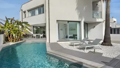 Casa Moderna en Colonia Sant Pere con Vistas al Mar