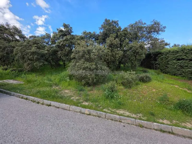 Parcelas en Venta Montecalderón El Casar 1474m²