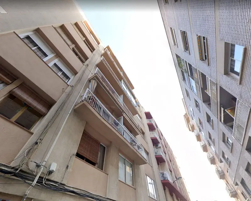Piso en Reus zona CANAL 2 habitaciones