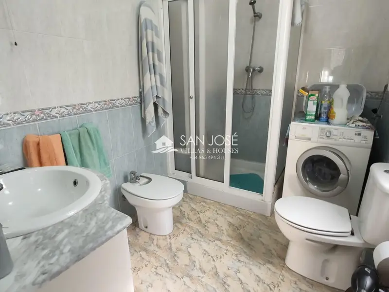 Casa en venta en Aspe con terraza y 4 habitaciones
