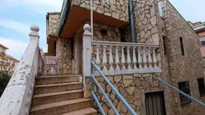 Chalet en venta cerca Polideportivo San Jose 7 dormitorios