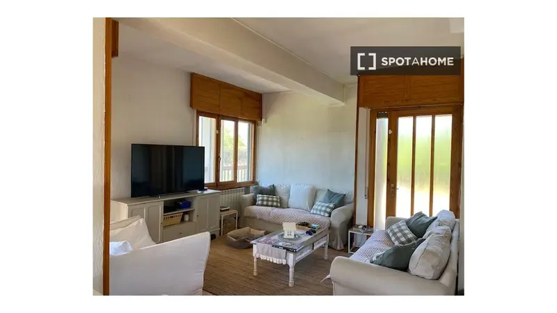 Habitacion para chicas en casa de Castilla y Leon