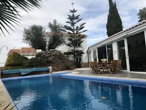 Casa de Campo con Establo 4 Dormitorios Sayalonga
