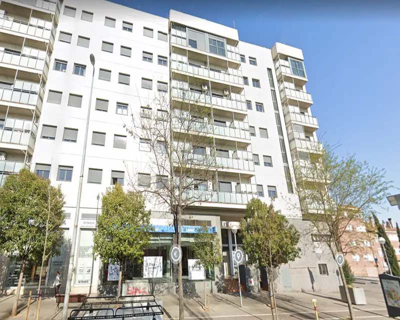 Local 200m2 Barbera del Valles