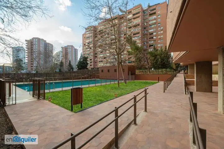 Alquiler Piso Madrid 2 Dormitorios Piscina Ascensor