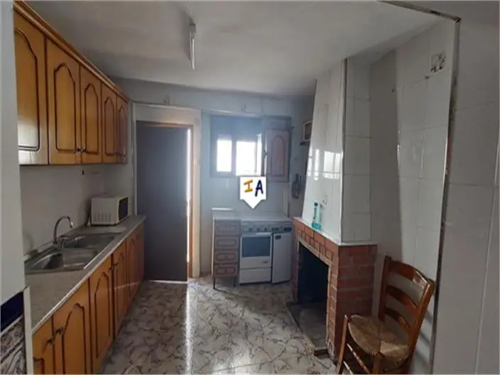 Casa Adosada Reformada en Priego de Cordoba 4 Dormitorios 2 Baños