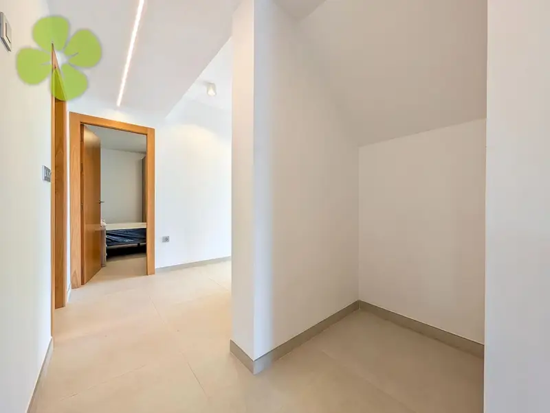Cortijo en Venta Murcia: Casa Rural con Piscina y Vistas Panoramicas