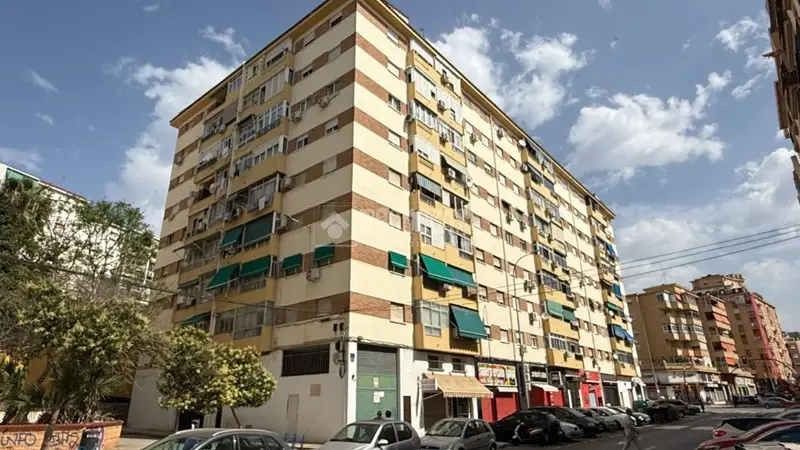 Piso en venta en Malaga zona Martinez de la Rosa