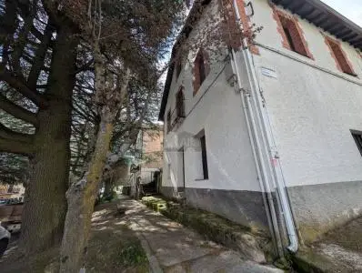Casa para rehabilitar en San Rafael 200m2