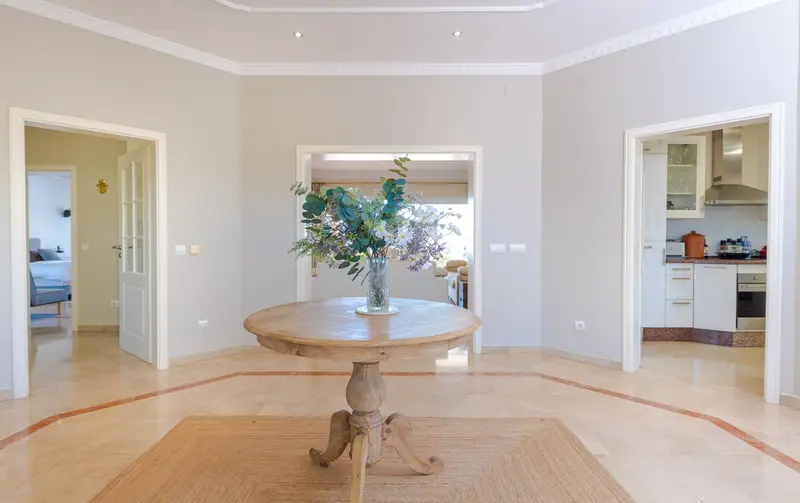 Casa-Villa de 6 Dormitorios alquiler Benahavis, España