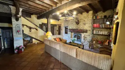 Cortijo de Lujo en Venta: Casa Rural con Meson y Spa